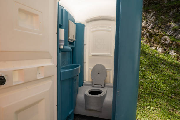 Best Porta potty rental near me  in Hernando, FL